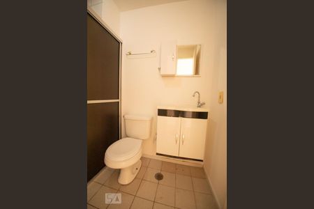 banheiro de apartamento para alugar com 2 quartos, 50m² em Parque Italia, Campinas