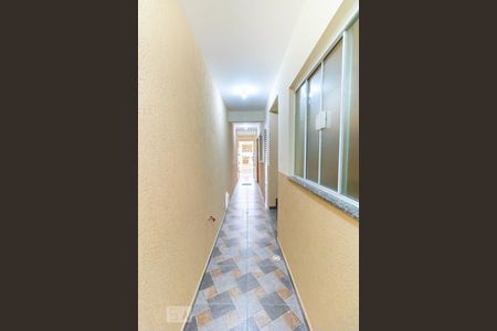 Casa de condomínio para alugar com 42m², 2 quartos e sem vagaCorredor