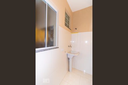 Casa de condomínio para alugar com 42m², 2 quartos e sem vagaÁrea de Serviço