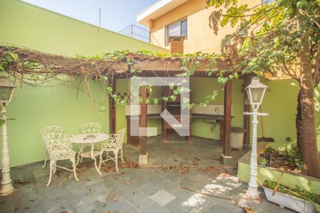 Casa à venda com 200m², 4 quartos e 3 vagasQuintal
