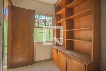 Casa à venda com 200m², 4 quartos e 3 vagasQuarto de Serviço