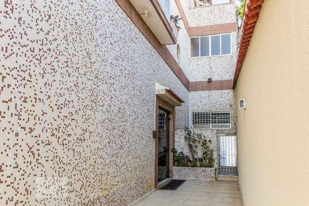 Apartamento à venda com 140m², 3 quartos e 2 vagas Apartamento à venda com 140m², 3 quartos e 2 vagasFachada e portaria