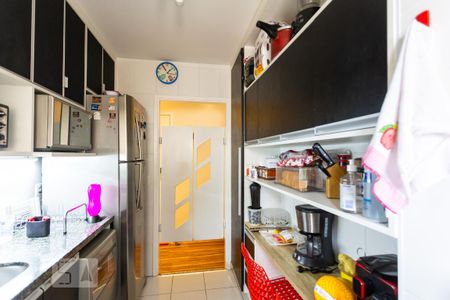 Cozinha de apartamento para alugar com 3 quartos, 70m² em Jaguaré, São Paulo