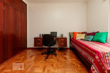 Apartamento à venda com 220m², 3 quartos e 2 vagasQuarto 1