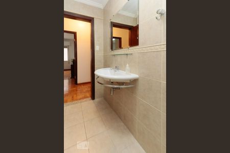 Apartamento à venda com 220m², 3 quartos e 2 vagasBanheiro