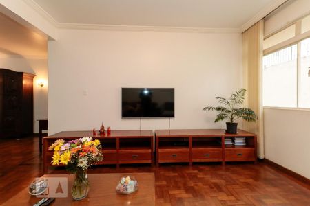 Apartamento à venda com 220m², 3 quartos e 2 vagasSala