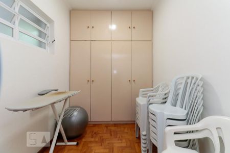 Apartamento à venda com 220m², 3 quartos e 2 vagasQuarto de serviço