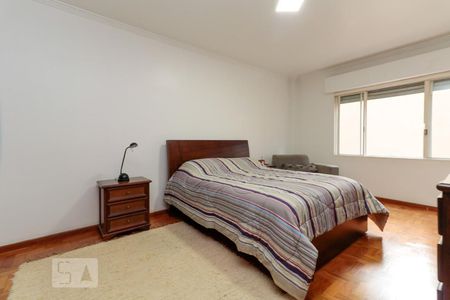 Apartamento à venda com 220m², 3 quartos e 2 vagasSuíte