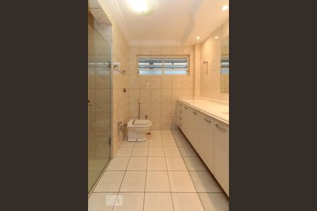 Apartamento à venda com 220m², 3 quartos e 2 vagasSuíte