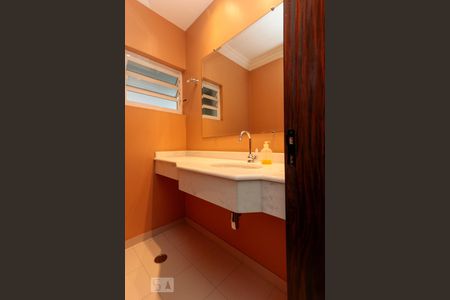 Apartamento à venda com 220m², 3 quartos e 2 vagasLavabo