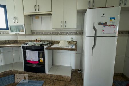 Apartamento à venda com 142m², 3 quartos e 2 vagas Apartamento à venda com 142m², 3 quartos e 2 vagasCozinha - Armários