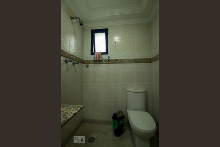 Apartamento à venda com 142m², 3 quartos e 2 vagas Apartamento à venda com 142m², 3 quartos e 2 vagasBanheiro da Suíte 2