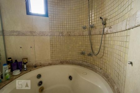 Apartamento à venda com 142m², 3 quartos e 2 vagas Apartamento à venda com 142m², 3 quartos e 2 vagasBanheiro da Suíte 3