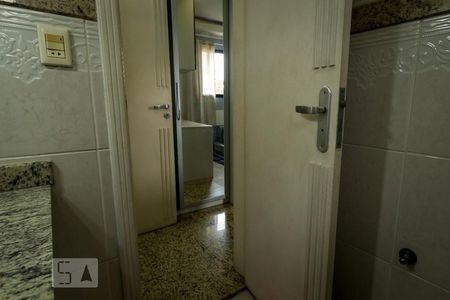 Apartamento à venda com 142m², 3 quartos e 2 vagas Apartamento à venda com 142m², 3 quartos e 2 vagasBanheiro da Suíte 1
