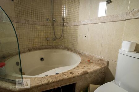 Apartamento à venda com 142m², 3 quartos e 2 vagas Apartamento à venda com 142m², 3 quartos e 2 vagasBanheiro da Suíte 3