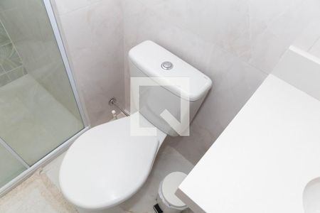 Apartamento à venda com 66m², 2 quartos e 1 vaga Apartamento à venda com 66m², 2 quartos e 1 vagaBanheiro da Suíte