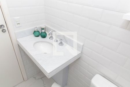 Apartamento à venda com 66m², 2 quartos e 1 vaga Apartamento à venda com 66m², 2 quartos e 1 vagaBanheiro Social