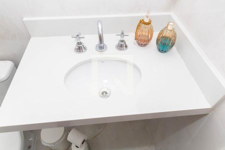 Apartamento à venda com 66m², 2 quartos e 1 vaga Apartamento à venda com 66m², 2 quartos e 1 vagaBanheiro da Suíte