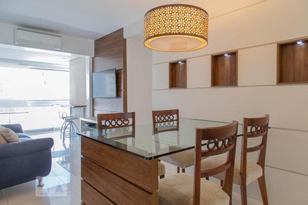 Sala de apartamento para alugar com 3 quartos, 80m² em Barra da Tijuca, Rio de Janeiro