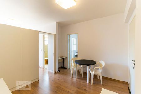 Sala de kitnet/studio para alugar com 1 quarto, 38m² em Botafogo, Campinas