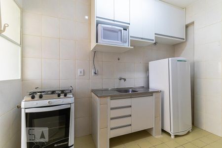 Studio para alugar com 38m², 1 quarto e sem vaga Studio para alugar com 38m², 1 quarto e sem vagaCozinha