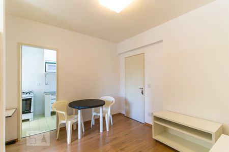 Sala de kitnet/studio para alugar com 1 quarto, 38m² em Botafogo, Campinas