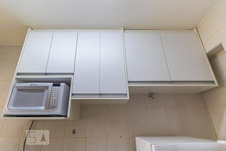 Studio para alugar com 38m², 1 quarto e sem vaga Studio para alugar com 38m², 1 quarto e sem vagaCozinha - Armários