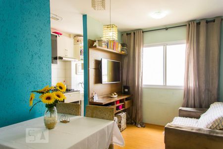 Salade Apartamento com 2 quartos, 45m² Vila Clarice