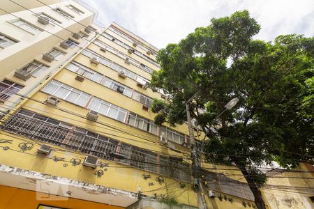 Apartamento à venda com 80m², 2 quartos e 1 vagaFachada