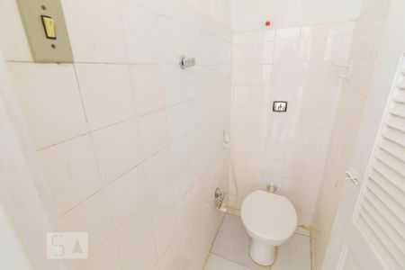 Apartamento à venda com 80m², 2 quartos e 1 vagaBanheiro de Serviço
