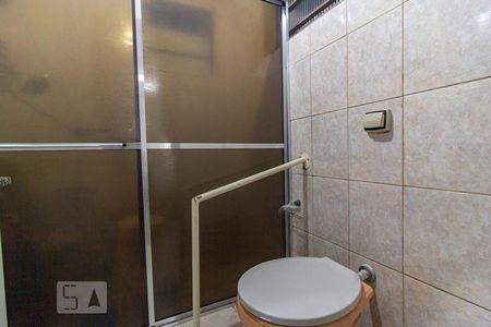 Banheiro do quarto 1 de casa para alugar com 1 quarto, 73m² em Santa Quitéria, Curitiba