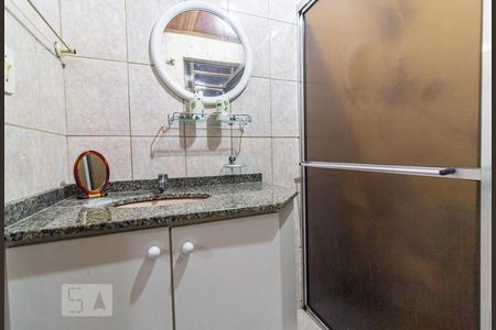 Banheiro do quarto 1 de casa para alugar com 1 quarto, 73m² em Santa Quitéria, Curitiba