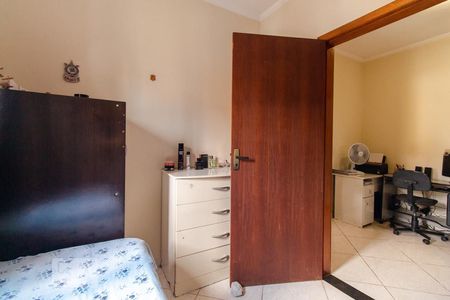 Casa à venda com 288m², 3 quartos e 2 vagasQuarto 3