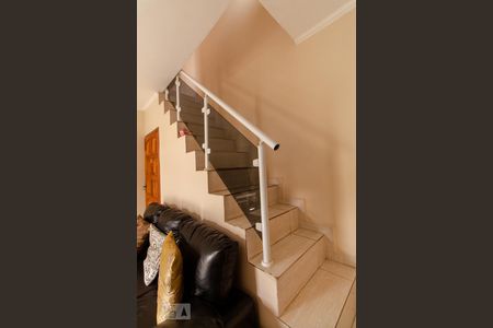 Casa à venda com 288m², 3 quartos e 2 vagasEscada