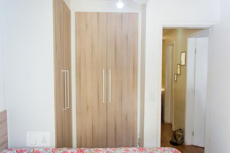 Quarto 2 de apartamento para alugar com 2 quartos, 40m² em Parque das Nações, Santo André