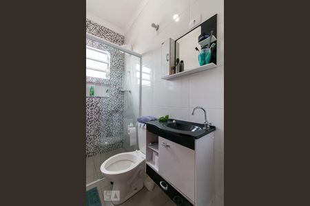 Casa para alugar com 250m², 3 quartos e 2 vagasBanheiro quarto 1 suíte
