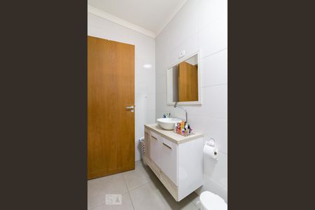 Casa para alugar com 250m², 3 quartos e 2 vagasBanheiro quarto 3 suíte