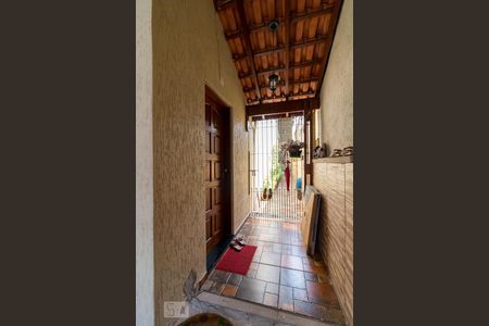 Casa para alugar com 250m², 3 quartos e 2 vagasEntrada da casa