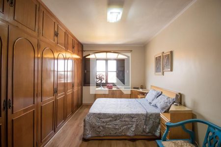 Casa à venda com 268m², 4 quartos e 4 vagasQuarto 1 -  Suíte