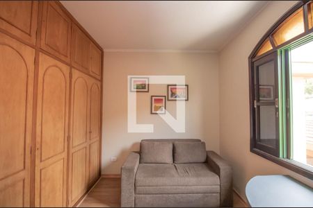 Casa à venda com 268m², 4 quartos e 4 vagasQuarto 4