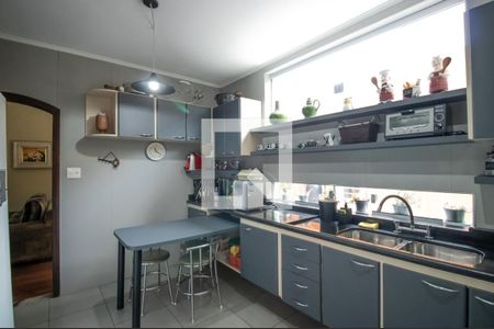 Casa à venda com 268m², 4 quartos e 4 vagasCozinha