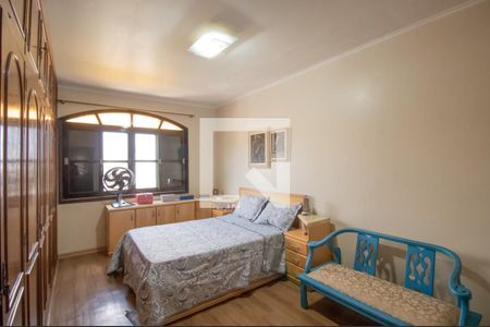 Casa à venda com 268m², 4 quartos e 4 vagasQuarto 1 -  Suíte