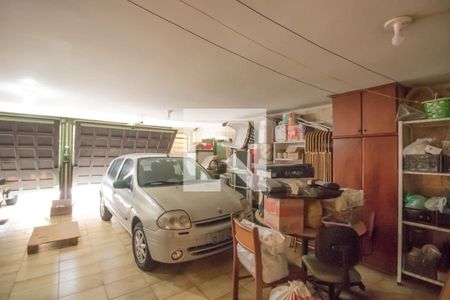 Casa à venda com 268m², 4 quartos e 4 vagasGaragem