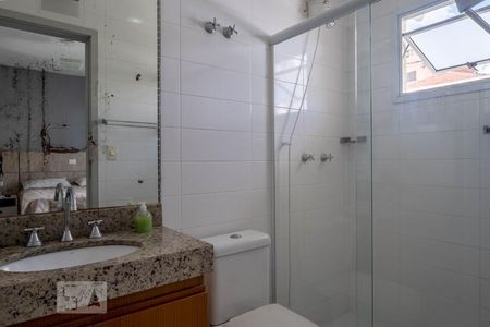 Banheiro da Suíte de casa à venda com 3 quartos, 70m² em Vila Aurora (zona Norte), São Paulo