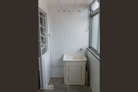 Apartamento à venda com 80m², 2 quartos e 1 vaga Apartamento à venda com 80m², 2 quartos e 1 vagaÁrea de Serviço
