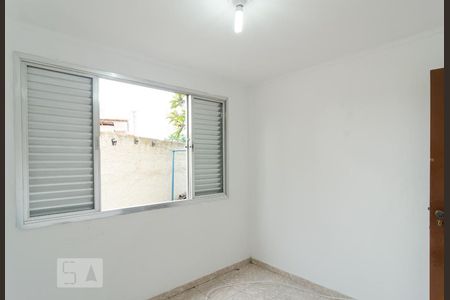Quarto 2 de apartamento para alugar com 2 quartos, 50m² em Vila Guarani (z Sul), São Paulo