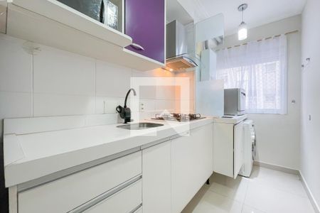 Cozinha e Área de Serviço de apartamento para alugar com 2 quartos, 50m² em Jardim Roberto, Osasco