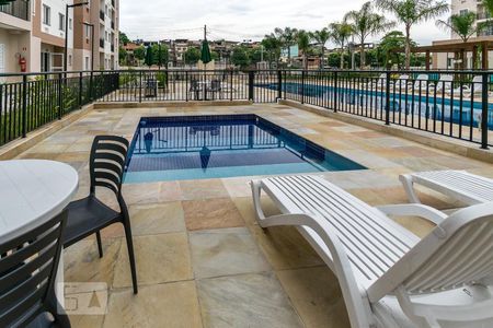 Apartamento à venda com 48m², 2 quartos e sem vaga Apartamento à venda com 48m², 2 quartos e sem vagaÁrea comum - Piscina