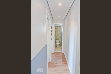 Corredor de apartamento à venda com 2 quartos, 50m² em Vila Palmeiras, São Paulo