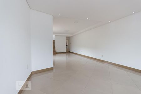 Sala de casa à venda com 4 quartos, 350m² em Vila Maria Alta, São Paulo